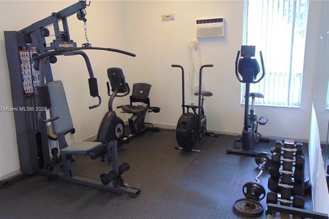 Copropriété à louer à North Lauderdale, Floride: 2 chambres, 92.9 m2 № 1946267 - photo 12