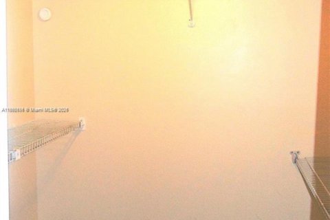 Copropriété à louer à North Lauderdale, Floride: 2 chambres, 92.9 m2 № 1946267 - photo 17