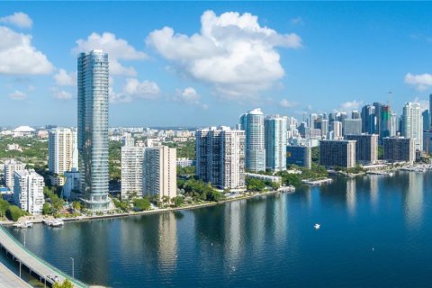 Copropriété à vendre à Miami, Floride: 5 chambres, 438.96 m2 № 2152432 - photo 10