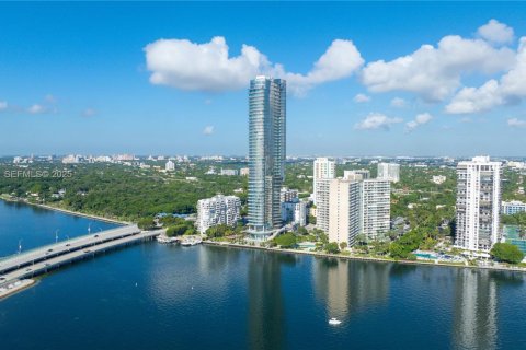 Copropriété à vendre à Miami, Floride: 5 chambres, 438.96 m2 № 2152432 - photo 5