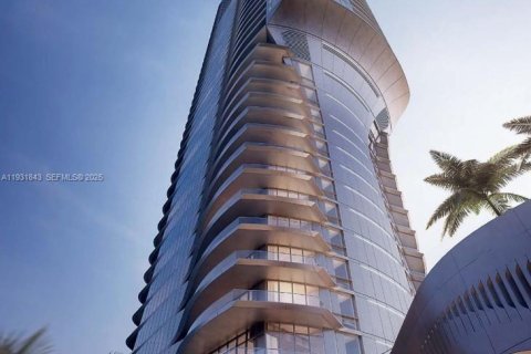 Copropriété à vendre à Miami, Floride: 5 chambres, 438.96 m2 № 2152432 - photo 24