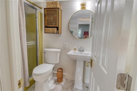 House in Longboat Key, Florida 2 bedrooms, 123.1 sq.m. № 2214906 - photo 18