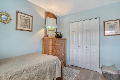House in Longboat Key, Florida 2 bedrooms, 123.1 sq.m. № 2214906 - photo 21