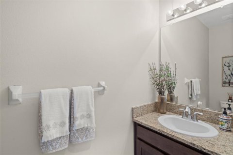 Adosado en venta en Sarasota, Florida, 3 dormitorios, 160.16 m2 № 1640565 - foto 18