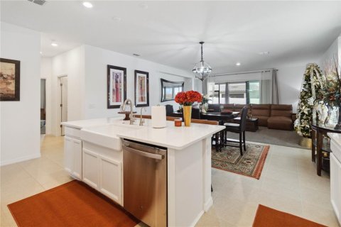 Villa ou maison à vendre à Kissimmee, Floride: 4 chambres, 224.82 m2 № 2093483 - photo 7