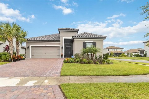 Villa ou maison à vendre à Kissimmee, Floride: 4 chambres, 224.82 m2 № 2093483 - photo 2