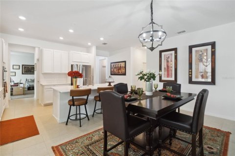 Villa ou maison à vendre à Kissimmee, Floride: 4 chambres, 224.82 m2 № 2093483 - photo 8