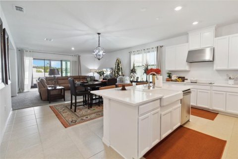 Villa ou maison à vendre à Kissimmee, Floride: 4 chambres, 224.82 m2 № 2093483 - photo 5