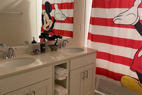 Condominio en venta en Kissimmee, Florida, 2 dormitorios № 2022328 - foto 13