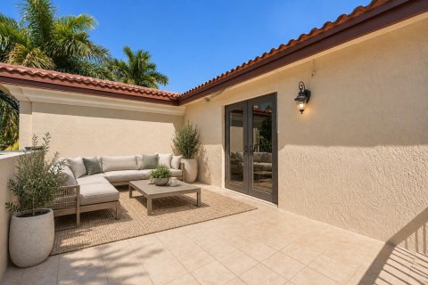 Townhouse in Fort Lauderdale, Florida 4 bedrooms, 271.27 sq.m. № 2426363 - photo 22