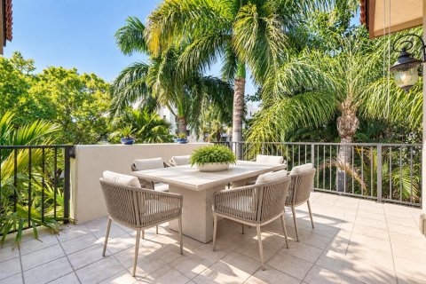 Townhouse in Fort Lauderdale, Florida 4 bedrooms, 271.27 sq.m. № 2426363 - photo 27