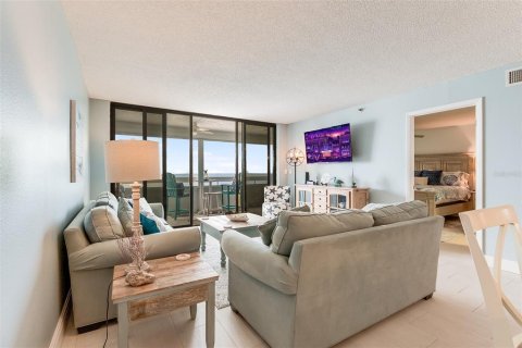 Condominio en alquiler en Redington Shores, Florida, 2 dormitorios, 108.23 m2 № 2109522 - foto 6