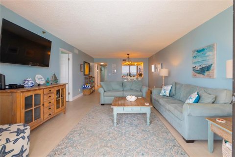Condominio en alquiler en Redington Shores, Florida, 2 dormitorios, 108.23 m2 № 2109522 - foto 18
