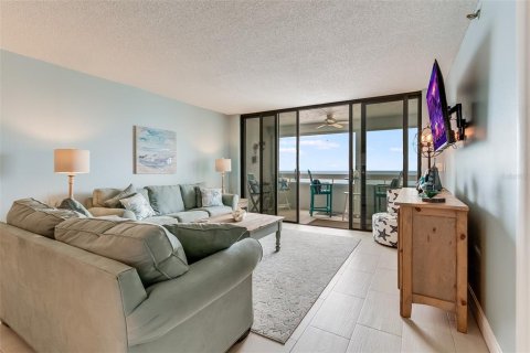 Condominio en alquiler en Redington Shores, Florida, 2 dormitorios, 108.23 m2 № 2109522 - foto 5