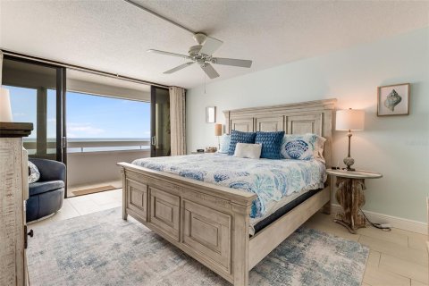 Condominio en alquiler en Redington Shores, Florida, 2 dormitorios, 108.23 m2 № 2109522 - foto 29