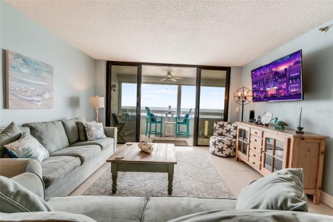 Condominio en alquiler en Redington Shores, Florida, 2 dormitorios, 108.23 m2 № 2109522 - foto 16