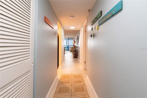 Condominio en alquiler en Redington Shores, Florida, 2 dormitorios, 108.23 m2 № 2109522 - foto 4