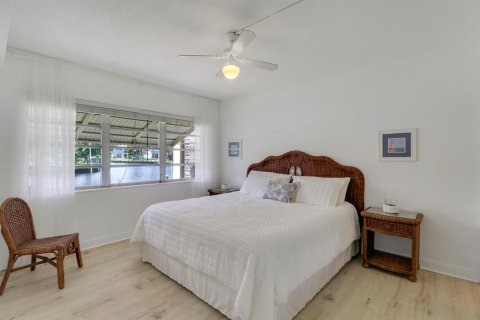 Condo in Pompano Beach, Florida, 2 bedrooms № 2088401 - photo 10
