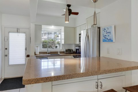 Condo in Pompano Beach, Florida, 2 bedrooms № 2088401 - photo 21