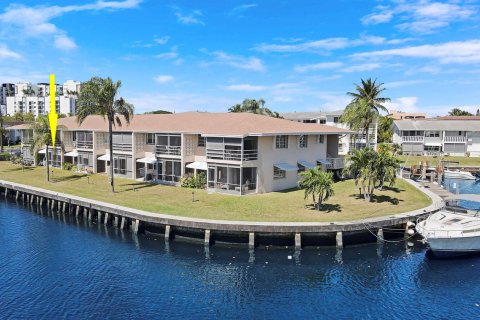 Condo in Pompano Beach, Florida, 2 bedrooms № 2088401 - photo 4
