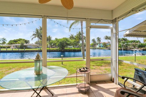 Condo in Pompano Beach, Florida, 2 bedrooms № 2088401 - photo 6