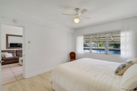 Condo in Pompano Beach, Florida, 2 bedrooms № 2088401 - photo 12