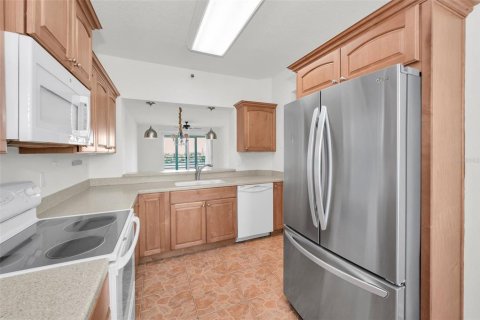 Condo in South Pasadena, Florida, 2 bedrooms  № 1883487 - photo 18