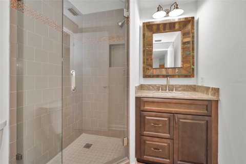 Condo in South Pasadena, Florida, 2 bedrooms  № 1883487 - photo 27