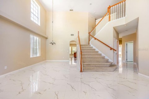 House in Orlando, Florida 4 bedrooms, 325.07 sq.m. № 1638265 - photo 6