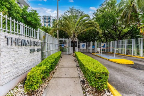 Condo à Miami, Floride, 2 chambres  № 2039566