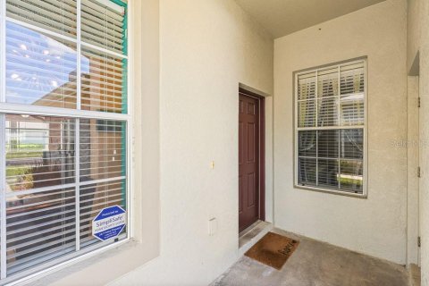 House in Wesley Chapel, Florida 2 bedrooms, 135.17 sq.m. № 1527760 - photo 2