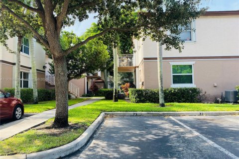 Condominio en alquiler en Pembroke Pines, Florida, 1 dormitorio, 78.32 m2 № 1965518 - foto 24
