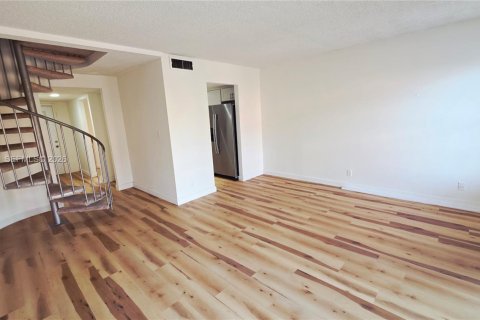 Condominio en alquiler en Fort Lauderdale, Florida, 2 dormitorios, 98.1 m2 № 2056751 - foto 14
