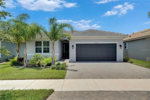 Villa ou maison à louer à Wimauma, Floride: 3 chambres, 180.97 m2 № 1806553 - photo 1