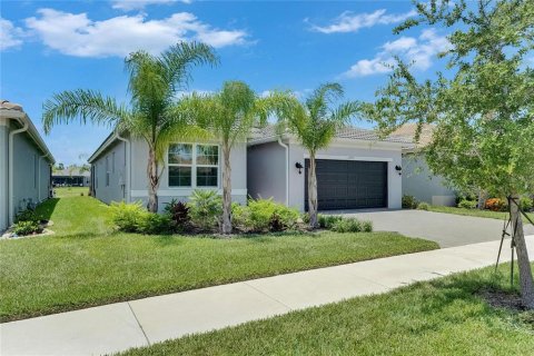 Villa ou maison à louer à Wimauma, Floride: 3 chambres, 180.97 m2 № 1806553 - photo 6