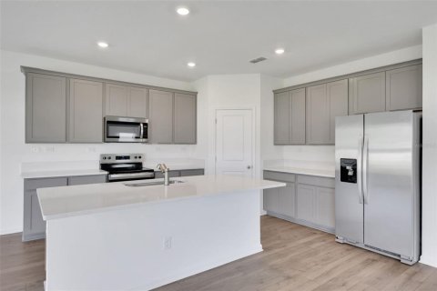 House in Green Cove Springs, Florida 4 bedrooms, 232.26 sq.m. № 2237142 - photo 6