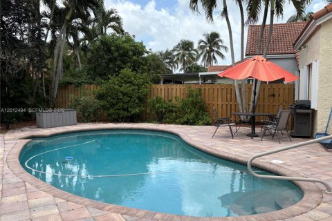 Casa en venta en Davie, Florida, 3 dormitorios, 180.51 m2 № 2085022 - foto 6