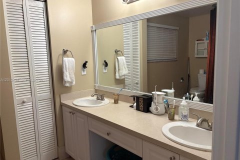 Casa en venta en Davie, Florida, 3 dormitorios, 180.51 m2 № 2085022 - foto 12