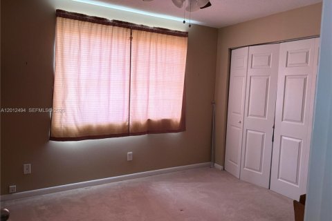 Casa en venta en Davie, Florida, 3 dormitorios, 180.51 m2 № 2085022 - foto 8