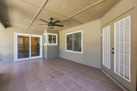 Casa en venta en Orlando, Florida, 4 dormitorios, 187.38 m2 № 2200158 - foto 21