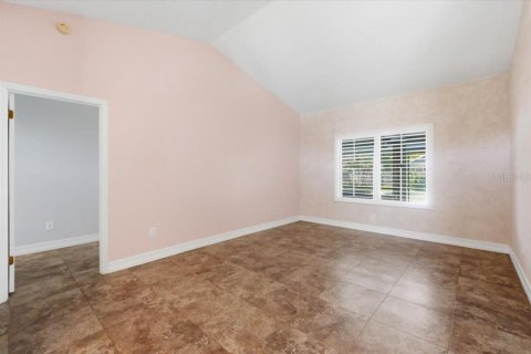 Casa en venta en Orlando, Florida, 4 dormitorios, 187.38 m2 № 2200158 - foto 10