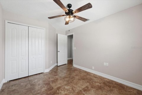 Casa en venta en Orlando, Florida, 4 dormitorios, 187.38 m2 № 2200158 - foto 17
