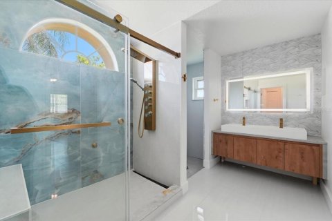 Casa en venta en Orlando, Florida, 4 dormitorios, 187.38 m2 № 2200158 - foto 4