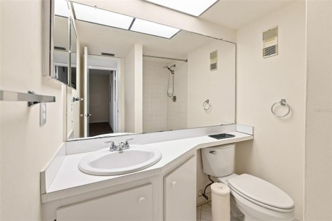 Copropriété à louer à Clearwater, Floride: 2 chambres, 103.21 m2 № 2325159 - photo 13