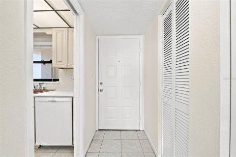 Copropriété à louer à Clearwater, Floride: 2 chambres, 103.21 m2 № 2325159 - photo 5