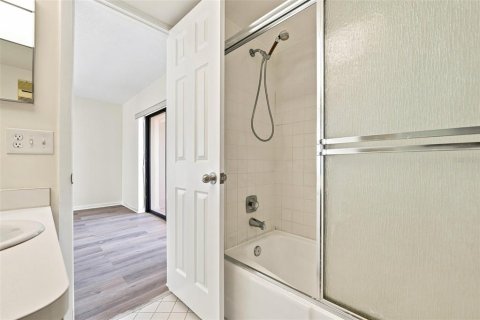 Copropriété à louer à Clearwater, Floride: 2 chambres, 103.21 m2 № 2325159 - photo 22