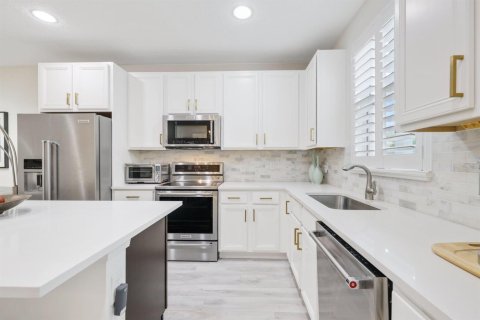 Touwnhouse à vendre à Boynton Beach, Floride: 3 chambres, 149.29 m2 № 2439261 - photo 15