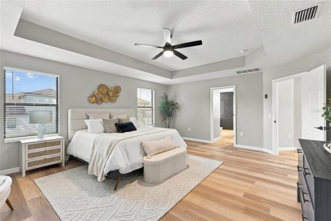 House in Brandon, Florida 4 bedrooms, 288.09 sq.m. № 2429243 - photo 29