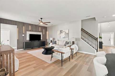 House in Brandon, Florida 4 bedrooms, 288.09 sq.m. № 2429243 - photo 18
