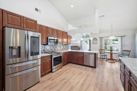 Villa ou maison à vendre à Masaryktown, Floride: 4 chambres, 265.51 m2 № 2238590 - photo 7